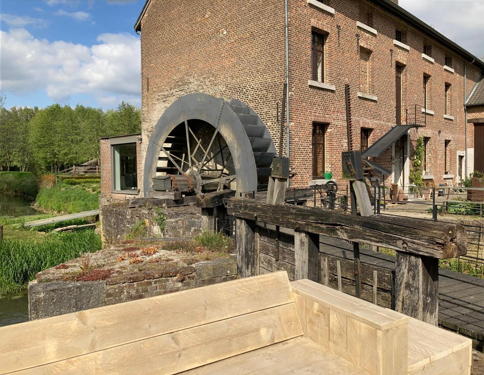 Bed and Breakfast De Ruttermolen à Tongres Extérieur photo